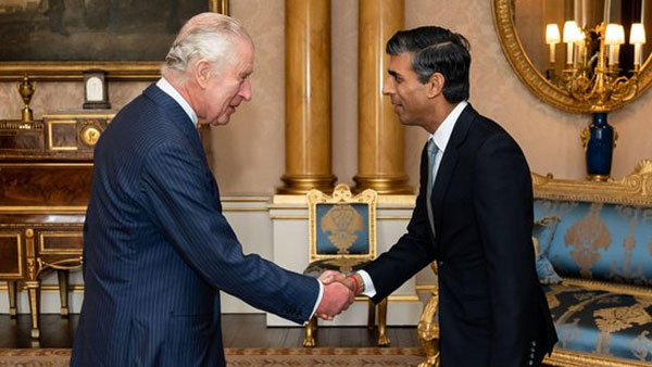 Rishi Sunak says UK in economic crisis-will fix mistakes of truss-meet king charles III Rishi Sunak says UK in economic crisis-will fix mistakes of truss-meet king charles III