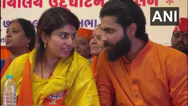 Gujarat polls 2022: Ravindra Jadeja’s wife Rivaba files nomination from Jamnagar North Gujarat polls 2022: Ravindra Jadeja’s wife Rivaba files nomination from Jamnagar North