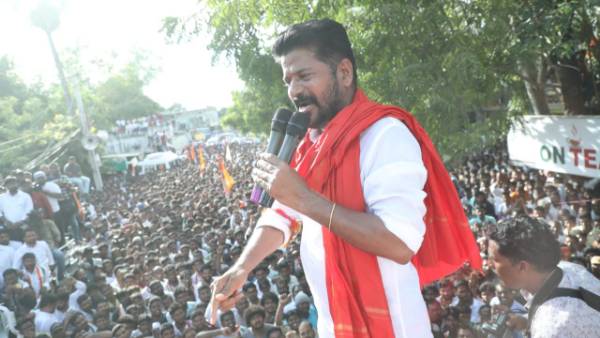 మునుగోడులో పలు పోలింగ్ కేంద్రాల వద్ద ఆందోళనలు