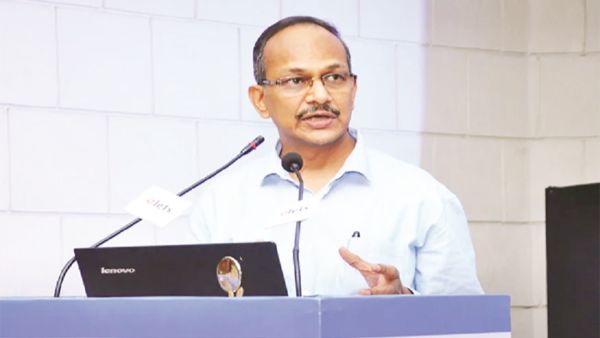ఏర్పాట్లను పర్యవేక్షిస్తున్న ఎరువుల శాఖ యూనియన్ కార్యదర్శి అరుణ్ సింఘాల్