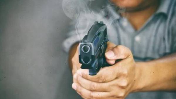 Daughter: Son in law beaten and killed his-father in law for advice near Ranipet in Tamil Nadu. Daughter: Son in law beaten and killed his-father in law for advice near Ranipet in Tamil Nadu.