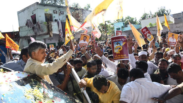 police preliminary enquiry attack on chandrababu convoy police preliminary enquiry attack on chandrababu convoy