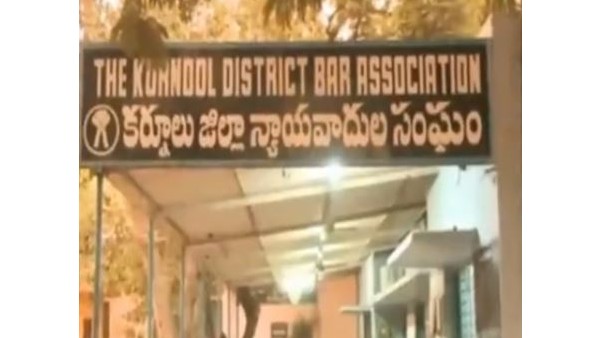 చంద్రబాబుకు నిరసనల సెగ..