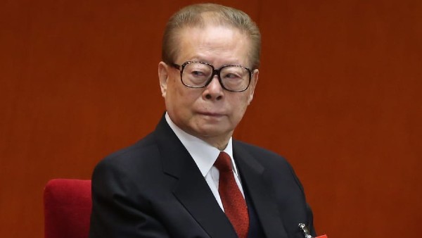 Chinas former leader Jiang Zemin has died from leukemia and multiple organ failure at the age of 96 Chinas former leader Jiang Zemin has died from leukemia and multiple organ failure at the age of 96