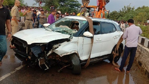 బోరున విలపించిన ఎమ్మెల్యే