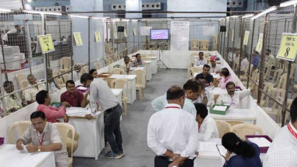 Sudden twist Munugode counting, BJP leaders serious on Election offcials Sudden twist Munugode counting, BJP leaders serious on Election offcials