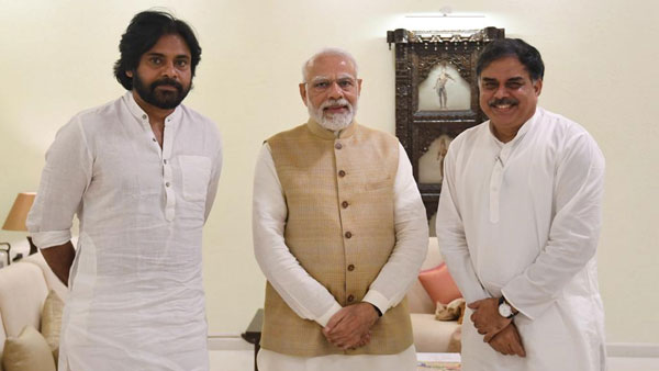 రాజకీయ అవసరాలుంటే అలాగే ఉంటాయమ్మా