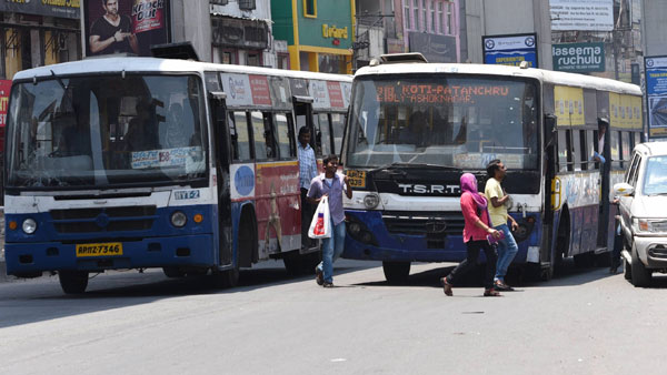 TSRTC good news for GHMC students. TSRTC good news for GHMC students.