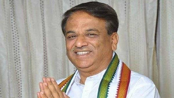 మాజీ ఎమ్మెల్యే అరెస్టు
