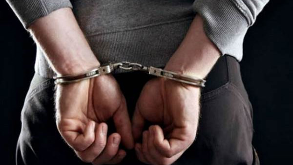 రగిలిపోతున్న యువకులు