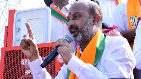కవిత లిక్కర్ స్కాంను పక్కదోవ పట్టించేందుకేనని బండి సంజయ్
