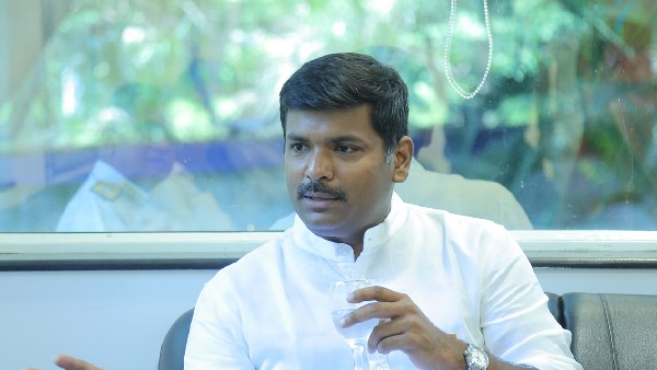 ఒకే కథనంతో..