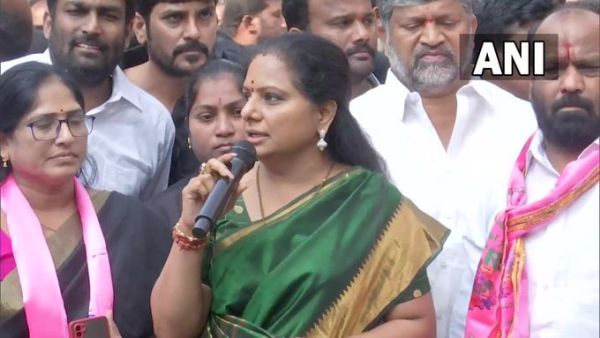 కేంద్రంపై కవిత మండిపాటు.. ఇదో కుట్ర అంటూ అసహనం