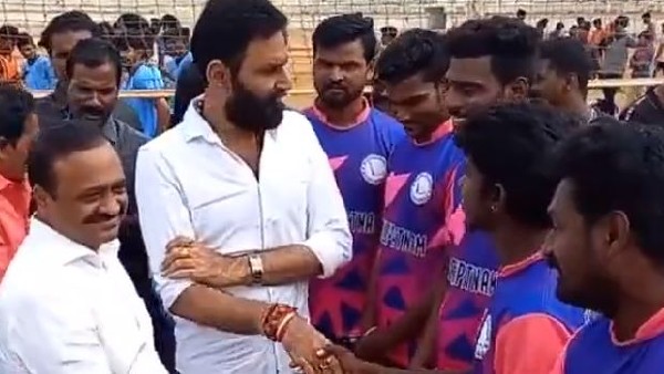 YSRCP MP Vallabhaneni Balasouri and former minister Kodali Nani starts Volleyball tournament YSRCP MP Vallabhaneni Balasouri and former minister Kodali Nani starts Volleyball tournament