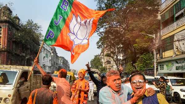 Gujarat: The first Christian candidate Mohan Konkani, Who fielded by the BJP won from the Vyara tribal seat in Gujarat. Gujarat: The first Christian candidate Mohan Konkani, Who fielded by the BJP won from the Vyara tribal seat in Gujarat.