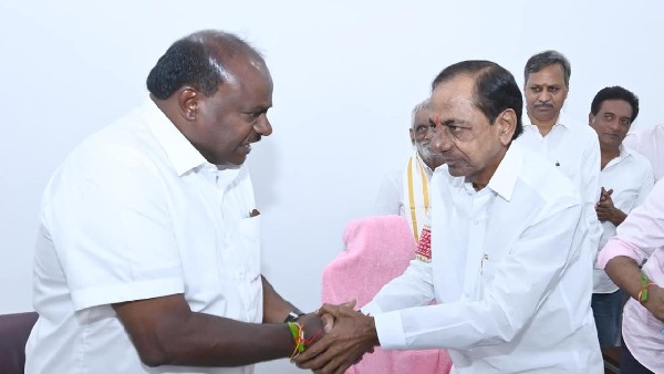 హైదరాబాద్ లో మాజీ సీఎం