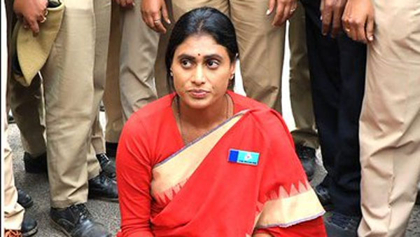 తెలంగాణాలో షర్మిలను టార్గెట్ చేస్తున్న టీఆర్ఎస్... మోడీ ఫోన్ తో మరింత అణచివేత