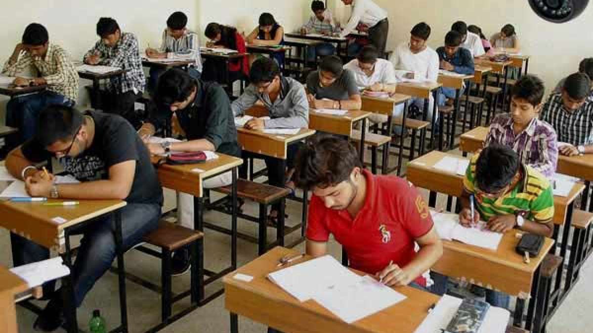 UPSC: ఇద్దరు అభ్యర్థులు.. యూపీఎస్సీ ఫలితాల్లో ఒకే ర్యాంక్.. ఒకే రూల్ నంబర్..