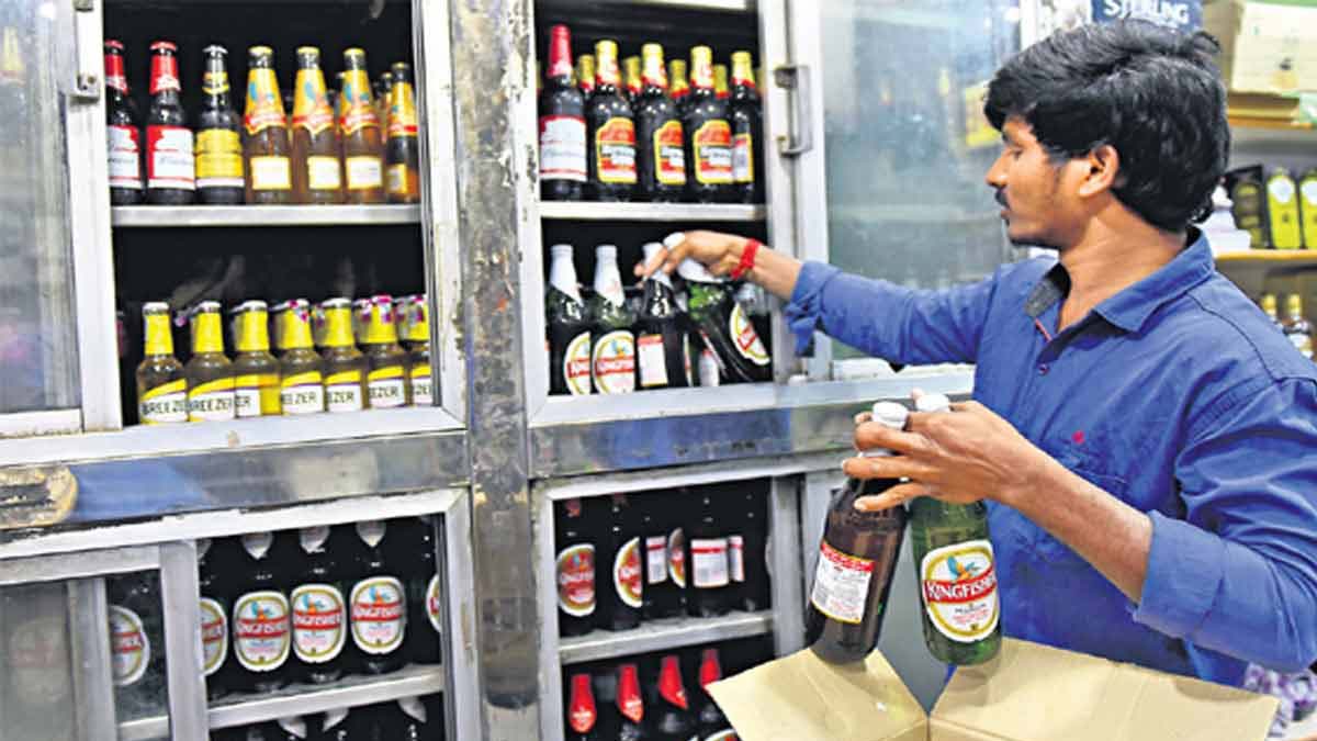 నేరుగా ఇంటికే మద్యం పంపిణీ పెళ్లిళ్లల్లోనూ మందు తాగొచ్చు స్పెషల్