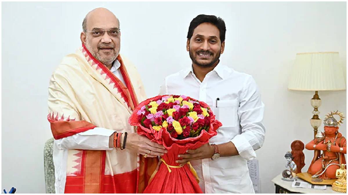 హోం మంత్రి అమిత్ షా తో సీఎం జగన్ భేటీ - టార్గెట్ 2024..!!
