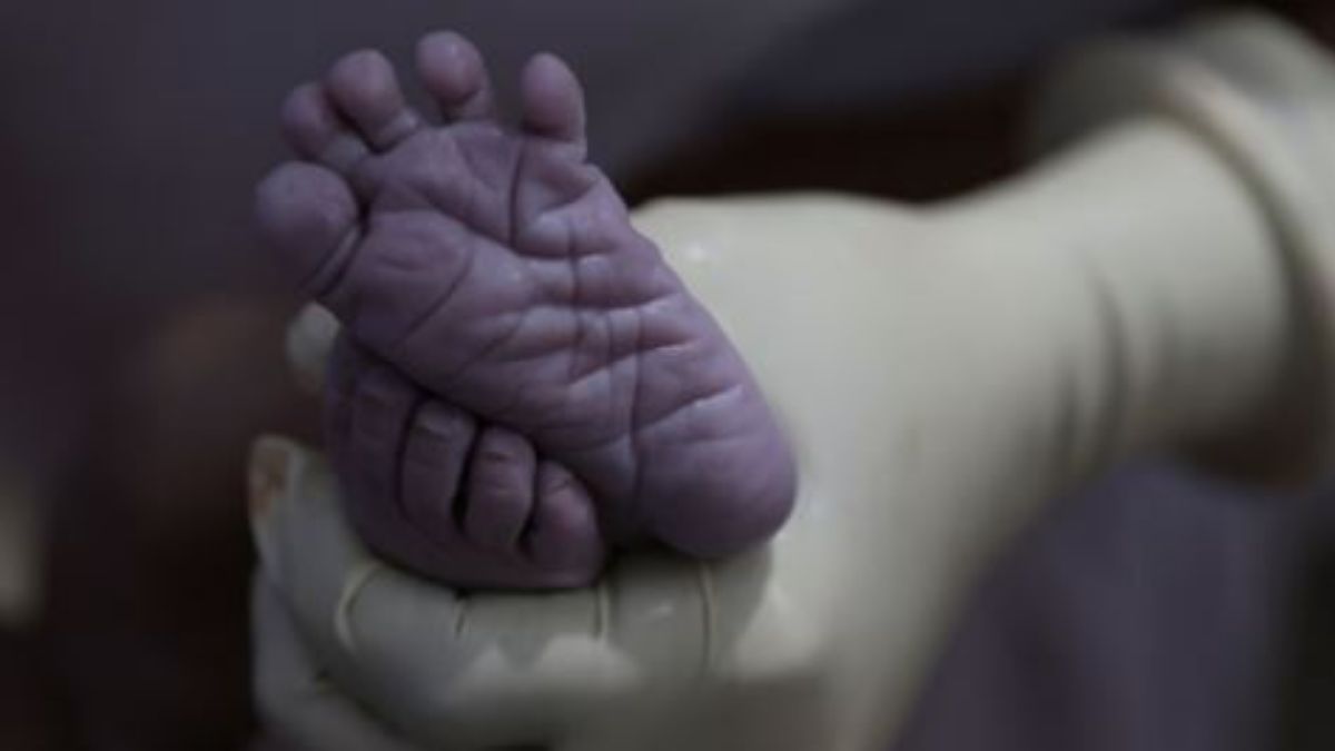 20 రోజుల క్రితం పుట్టిన కూతురికి విషం ఇంజక్షన్ వేసిన తండ్రి !