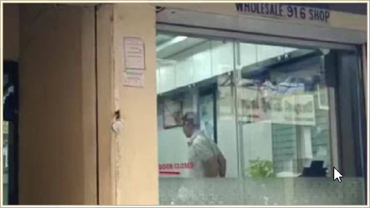 సినిమా స్టైల్లో..: పట్టపగలు మోండా మార్కెట్లోని నగల షాపులో 2.5 కిలోల బంగారం చోరీ