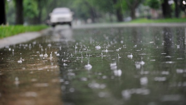 Weather Report: తెలంగాణకు చల్లని వార్త.. రెండు రోజులు వర్షాలు పడే అవకాశం..!
