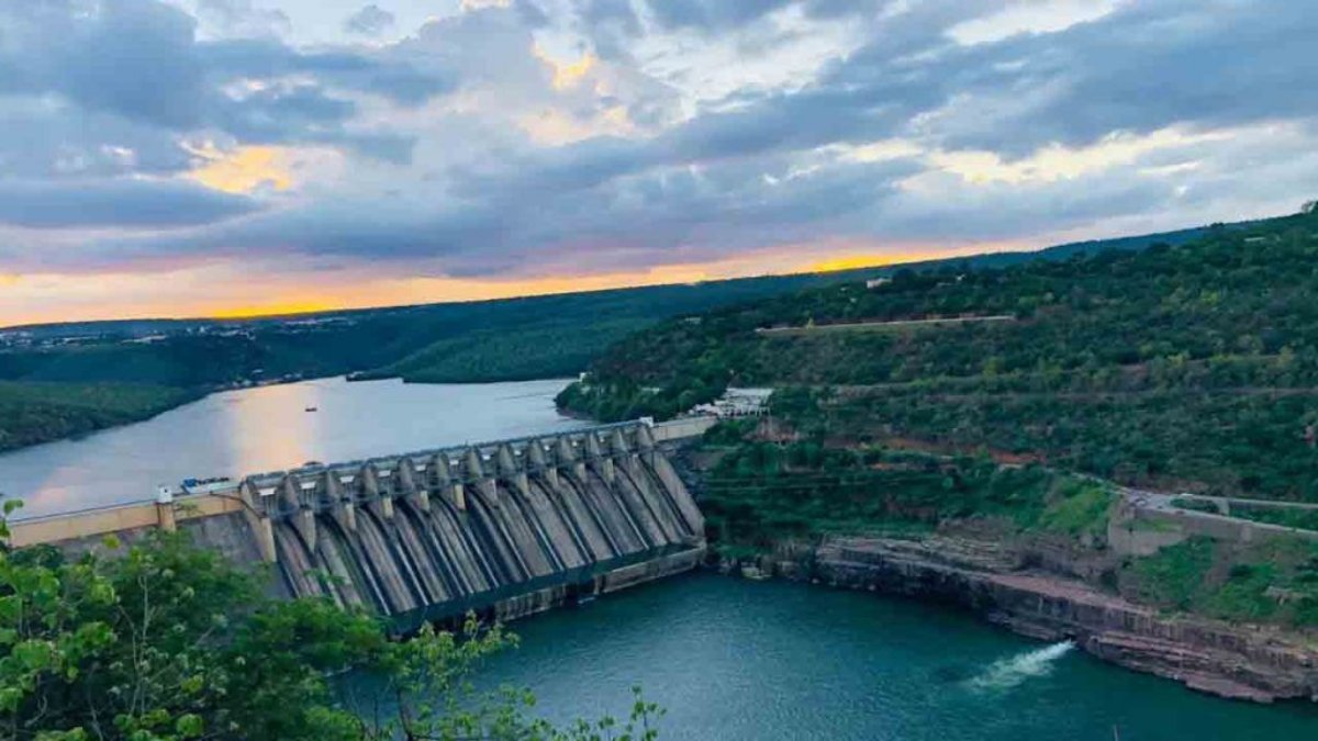 హైదరాబాద్-శ్రీశైలం: తక్కువ ఖర్చులో తెలంగాణ టూరిజం ప్యాకేజీ ఇదే