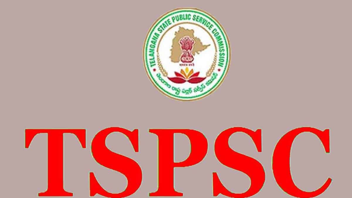 టీఎస్‌పీఎస్సీ పేపర్ లీకేజీలో సంచలన విషయాలు: బ్లూటూత్‌తో పరీక్ష రాశారు, నలుగురి అరెస్ట్