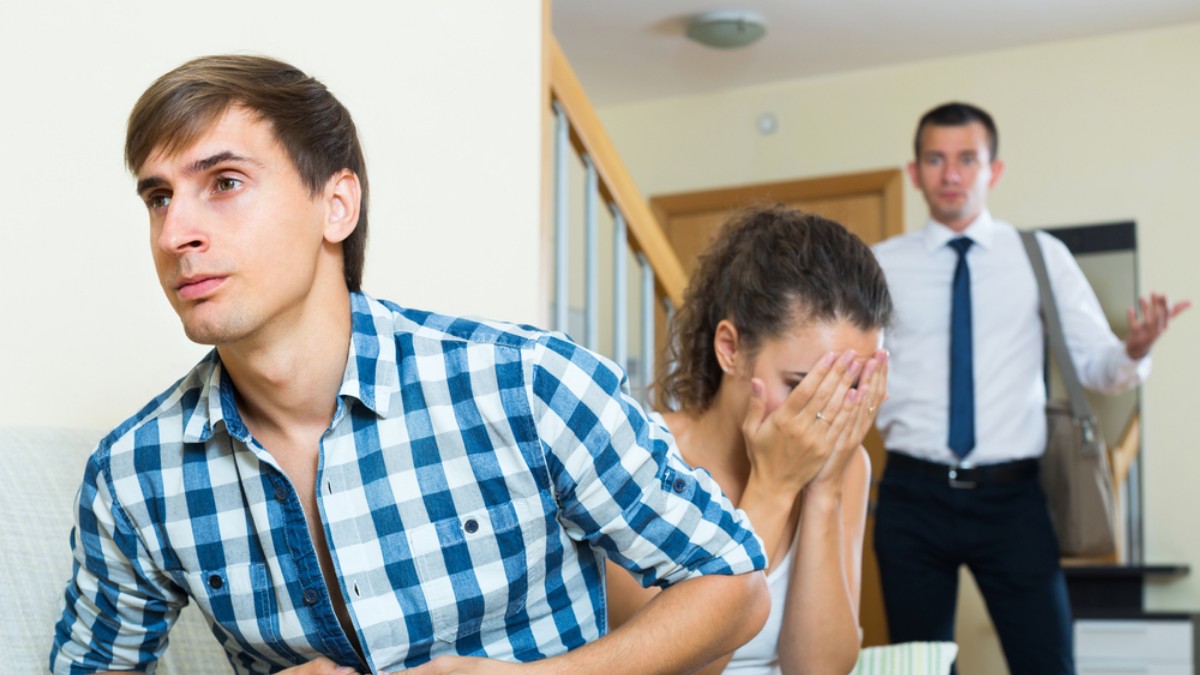 ఇద్దరు బాయ్ ఫ్రెండ్స్ టార్చర్, అనంతపురం లేడీ టెక్కీ చేసిన పనితో !