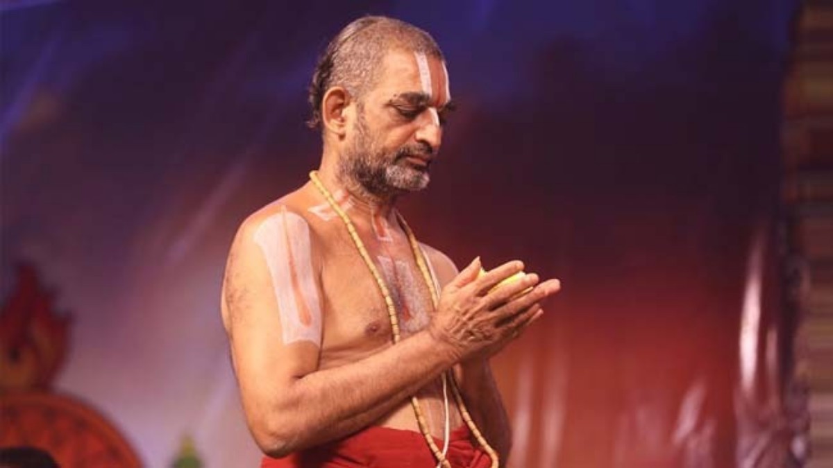 చినజీయరుస్వామి ఆశ్రమంలో ఏం జరుగుతోంది?