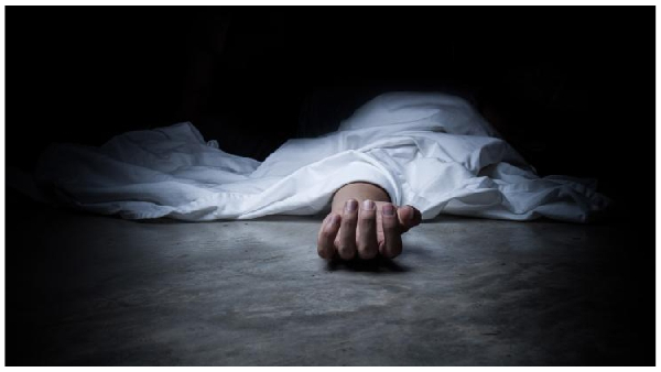 TS RTC: బస్సులో వ్యక్తి మృతి.. మృతదేహాన్ని ఇంటికి తరలించిన కండక్టర్, డ్రైవర్