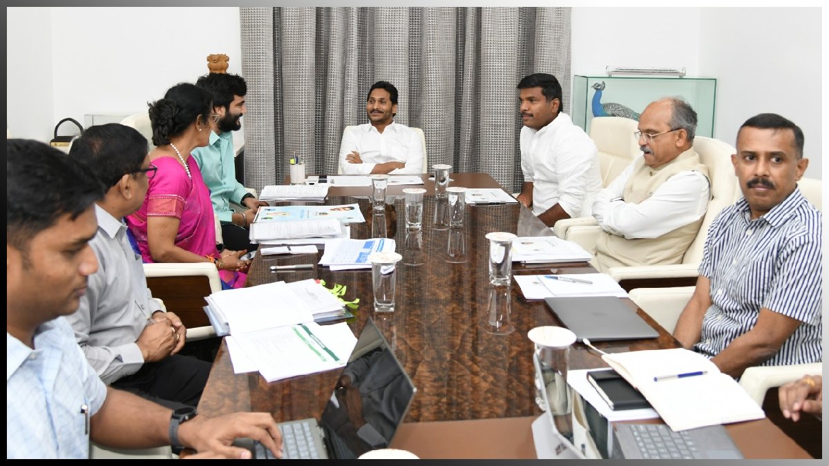 ఏపీ నుంచి ఐపీఎల్ టీమ్ ? సీఎస్కే, ముంబై సాయం ! జగన్ కీలక ఆదేశాలు..