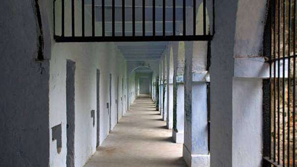 25న నా పెళ్లి ఉంది.. నేను జైలుకు వెళ్లను: కోర్టులో నిందితుడు వీరంగం