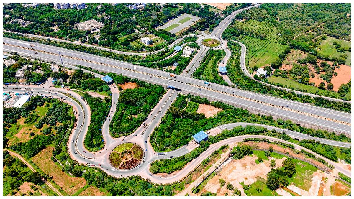 Outer Ring Rail: తెలంగాణ శుభవార్త చెప్పిన కేంద్రం.. హైదరాబాద్ చుట్టూ ఔటరి రింగ్ రైలు ప్రాజెక్టు..