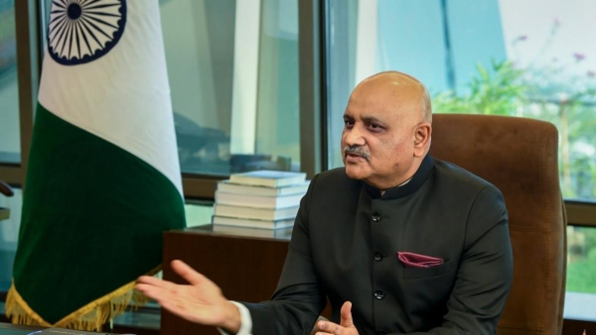 హార్డ్ గా కాదు స్మార్ట్ గా, తెలివిగా పని చెయ్యాలని చెప్పిన సీబీఐ డైరెక్టర్, పిన్ టూ పిన్ !