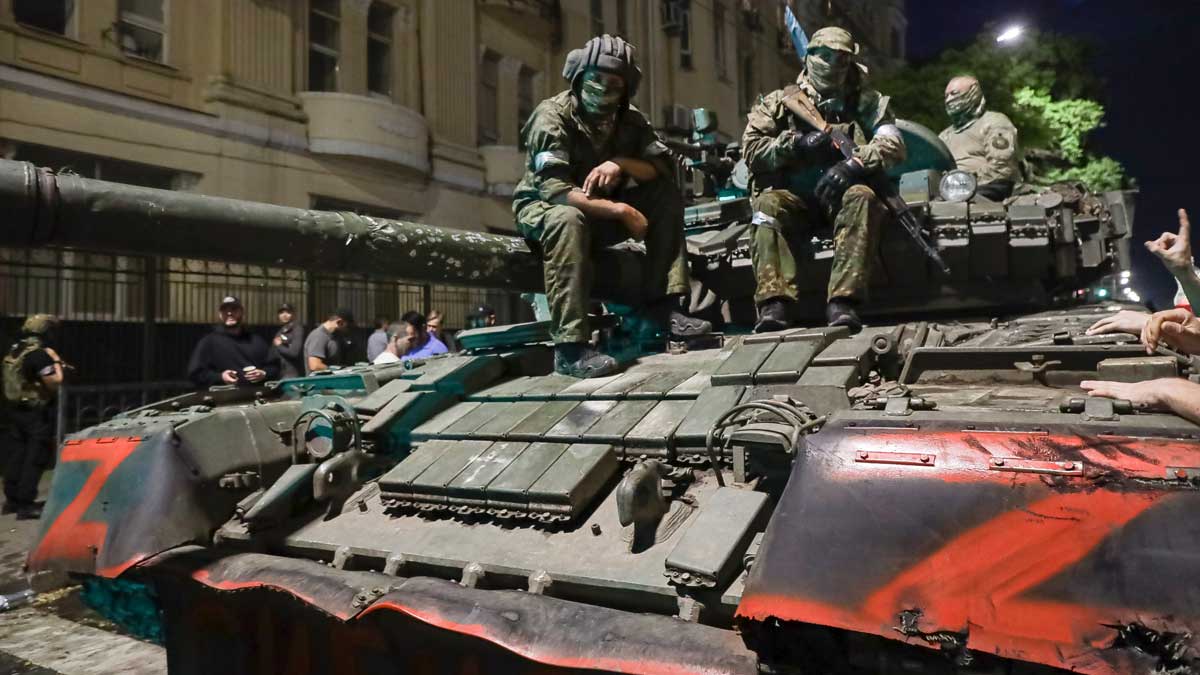 రష్యా అంతర్యుద్దం లో అనూహ్య మలుపు - వెనక్కి తగ్గిన వాగ్నర్ దళాలు, ఏం జరిగింది..!!