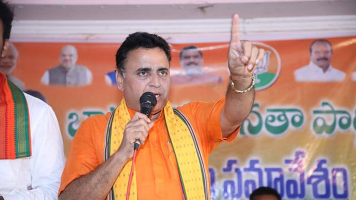 కాంగ్రెస్ తో టీడీపీ పొత్తు రద్దు కాలేదు, పవన్ మాతోనే - బీజేపీ..!!