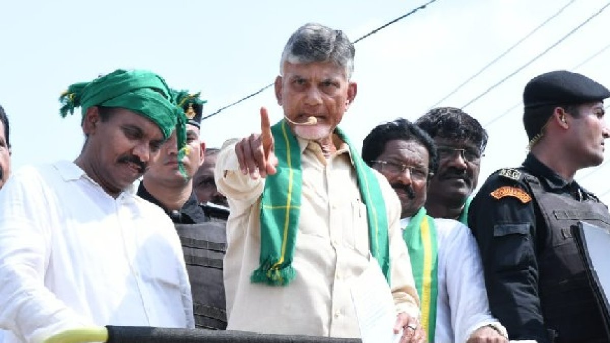 భవిష్యత్ కు గ్యారెంటీ బస్సుయాత్ర సాక్షిగా.. టీడీపీలో విబేధాలు; మడకశిరలో యాత్రకు బ్రేక్!!