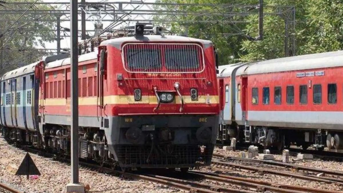 ఒడిశా ఘోర రైలు ప్రమాదం ఎఫెక్ట్: 19 రైళ్లు రద్దు, పూర్తి జాబితా ఇదే