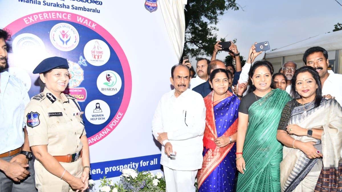 మహిళా రక్షణకు విశేష కృషి.!స్నేహపూర్వక వ్యవస్థతో అనూహ్య మార్పులన్న మేయర్ విజయ లక్ష్మి.!