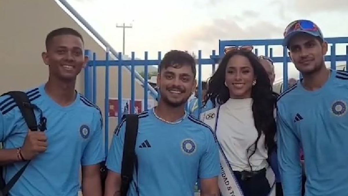 టీమిండియా స్టార్ ప్లేయర్లతో మిస్ వరల్డ్ చెట్టాపట్టాల్