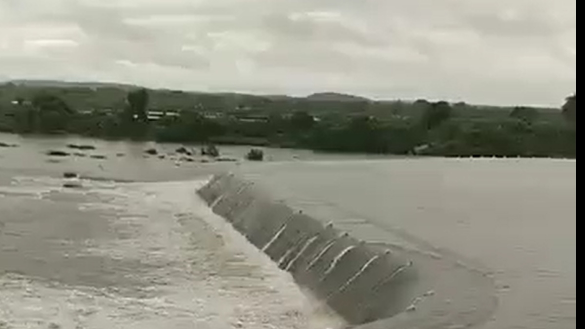 AP rain alert: ఆ జిల్లాల్లో భారీవర్షాలు; పోలవరం, ధవళేశ్వరంలో గోదావరి ఉధృతి ఇలా!!