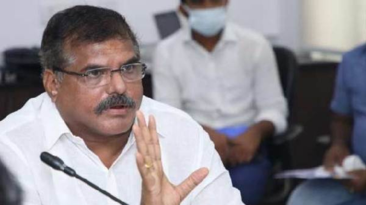 అమ్మఒడి సభకు పిల్లలు కాక సినీ స్టార్లు వెళ్తారా ? హైకోర్టు నోటీసులపై బొత్స రియాక్షన్..!