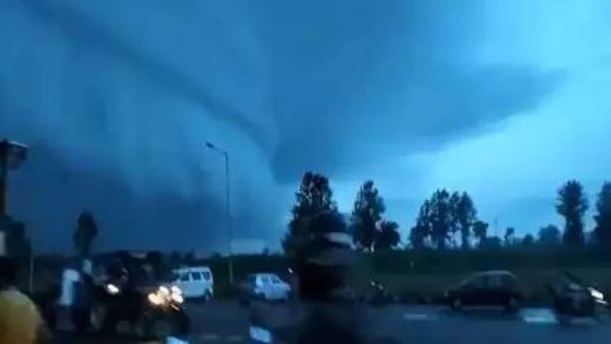 Viral Video: హరిద్వార్‍ను కమ్మేసిన మేఘాలు.. వైరల్ అయిన వీడియో..