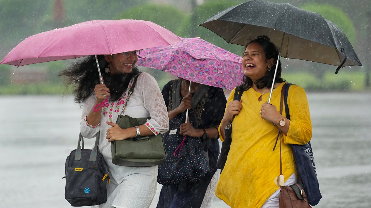 వెదర్ అప్‌డేట్: తెలంగాణలో వచ్చే ఐదు రోజులపాటు భారీ వర్షాలు, ఈ జిల్లాలకు ఎల్లో అలర్ట్