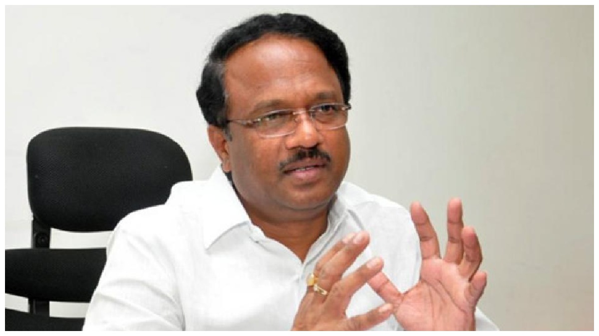 కేఎల్ఆర్ ఇంటికి కాంగ్రెస్ కార్యదర్శులు - ఏం జరిగింది..!!