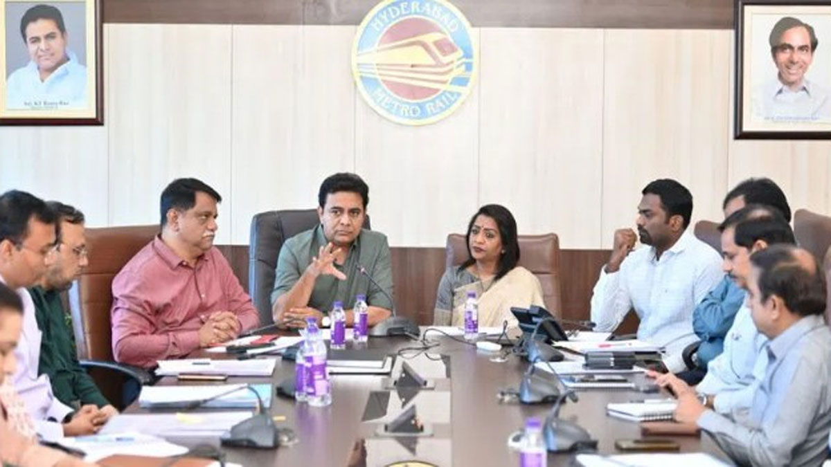 హైదరాబాద్‌కు భారీ వర్షాలు: ఇలా చేయాలంటూ అధికారులకు మంత్రి కేటీఆర్ ఆదేశాలు