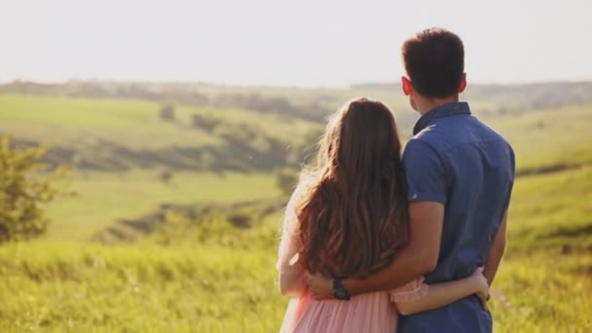 లవ్ స్టోరీ, ప్రేమికులు ఏం చేశారంటే, క్లైమాక్స్ లో ప్రియుడు ఇచ్చిన షాక్ కు !