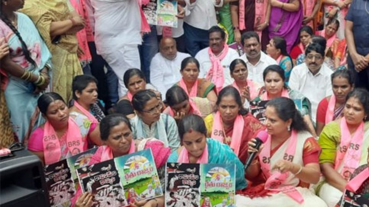 రాహుల్ జీ! మీరు అదే అనుకుంటున్నారా?: రేవంత్, కాంగ్రెస్‌పై విరుచుకుపడ్డ కవిత, భారీ ధర్నా